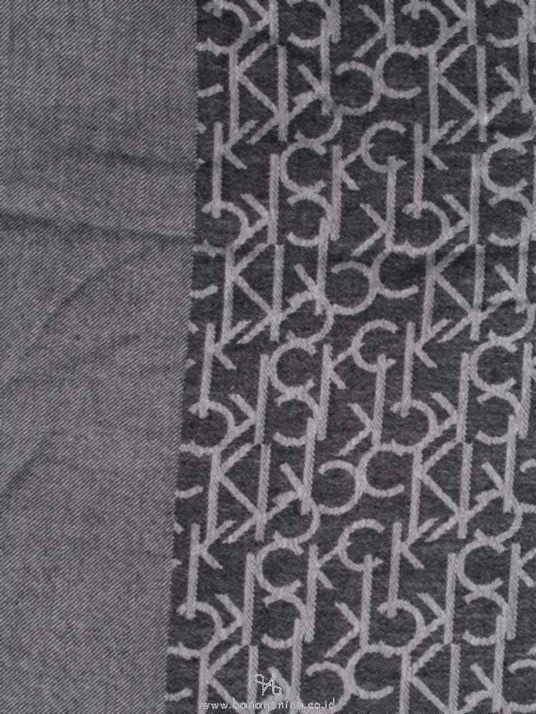 CALVIN KLEIN Signature Fray Trim Scarf