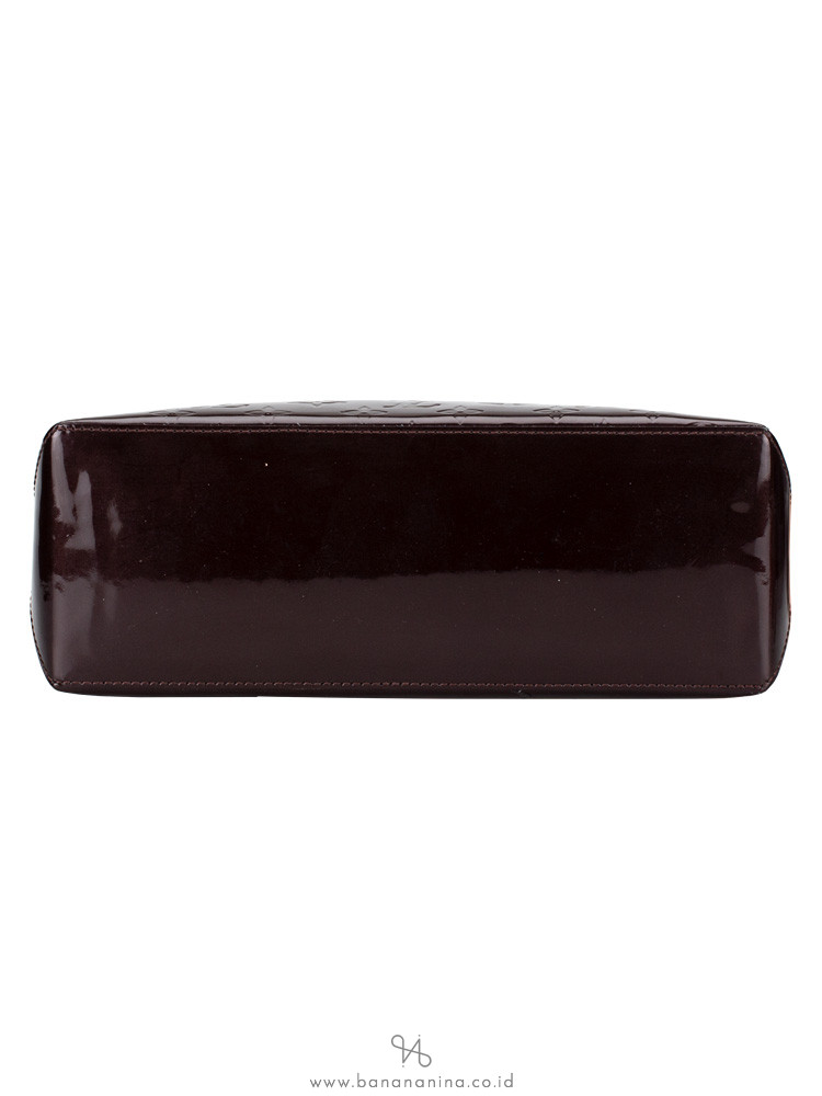 LOUIS VUITTON Monogram Vernis Wilshire PM Amarante