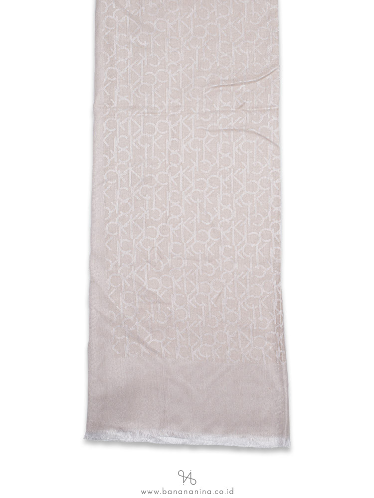 CALVIN KLEIN Signature Fray Trim Scarf Latte