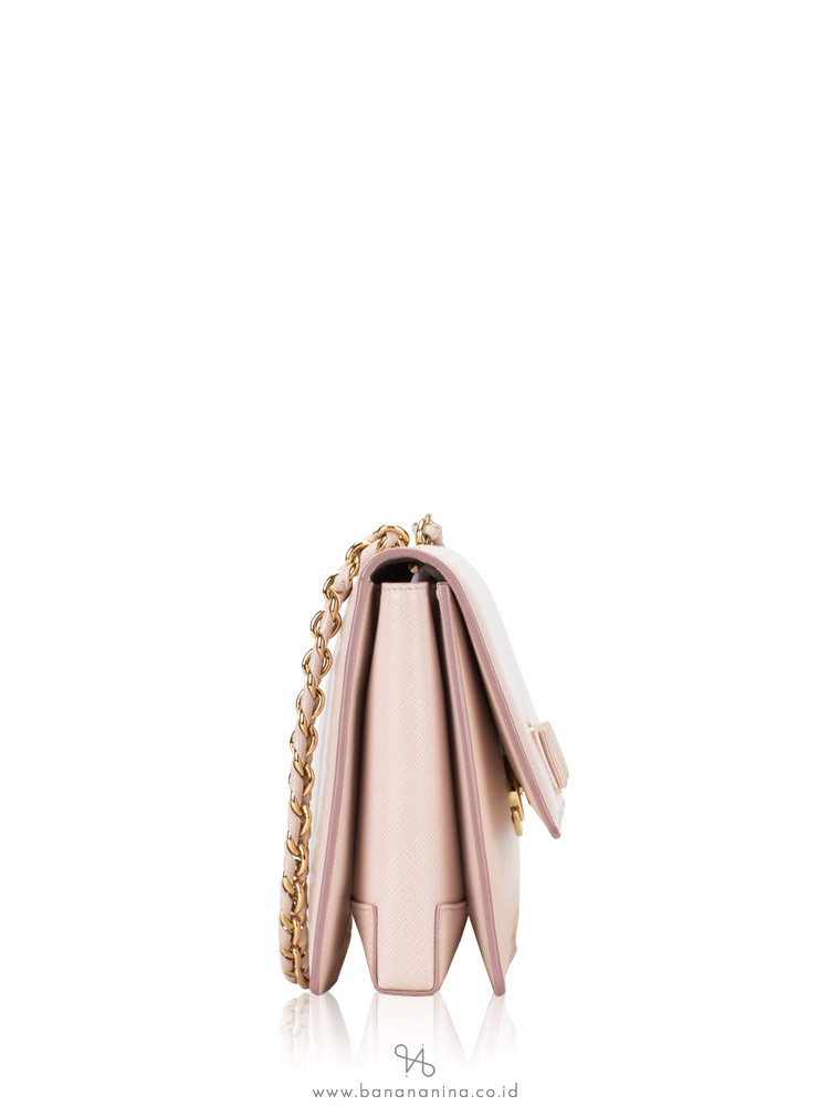 SALVATORE FERRAGAMO Vara Ginny Crossbody Nude