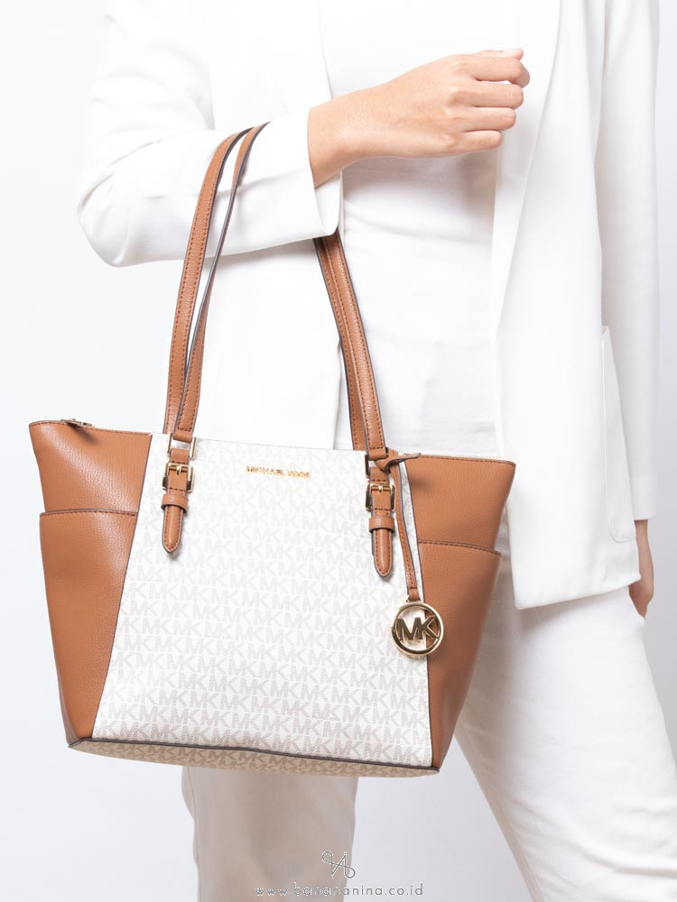 Michael Kors, Bags, Charlotte Large Saffiano Leather Topzip Tote Bag In  Vanilla Color