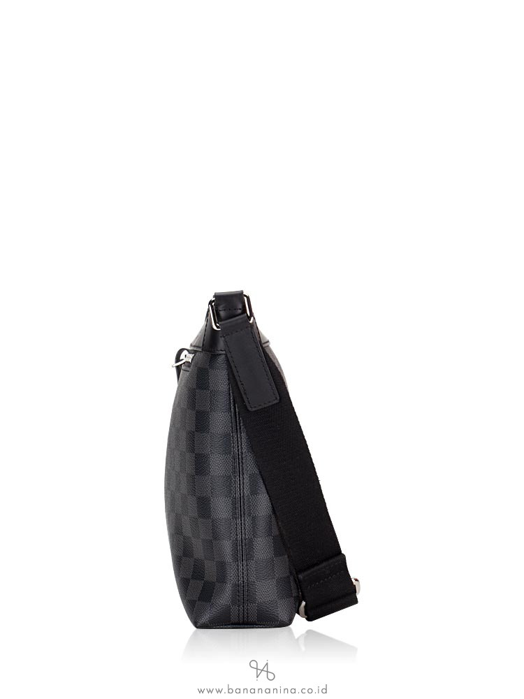 LOUIS VUITTON Men Damier Graphite Mick PM