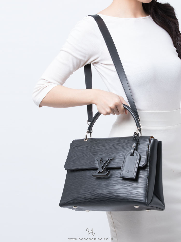 LOUIS VUITTON Epi Grenelle MM Noir