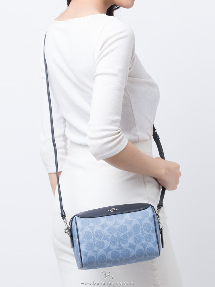 COACH 91500 Signature Bennett Crossbody Light Denim