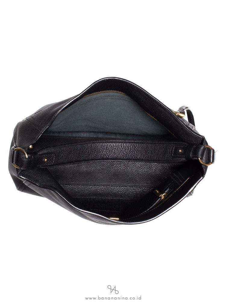 SALVATORE FERRAGAMO Ally Leather Hobo Black