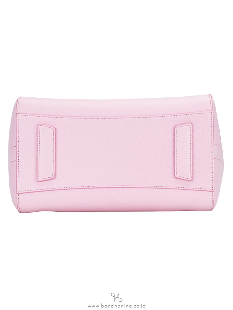 GIVENCHY Sugar Goatskin Small Antigona Bright Pink