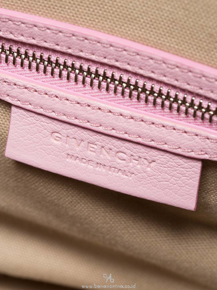 GIVENCHY Sugar Goatskin Small Antigona Bright Pink