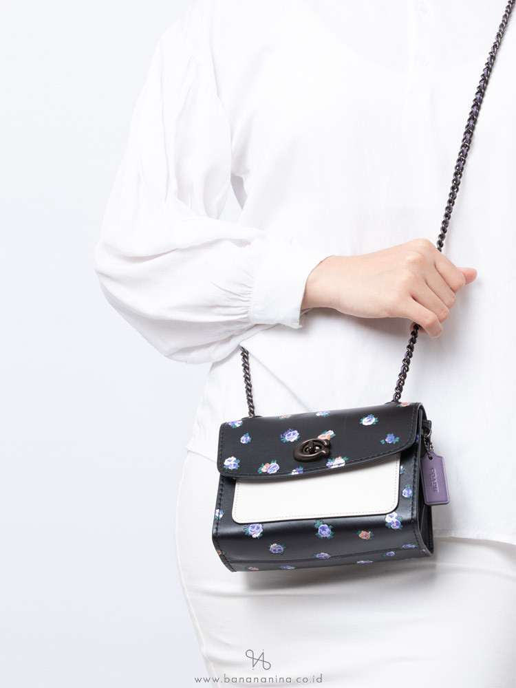 COACH 76124 Vintage Rosebud Parker 18 Black Multi
