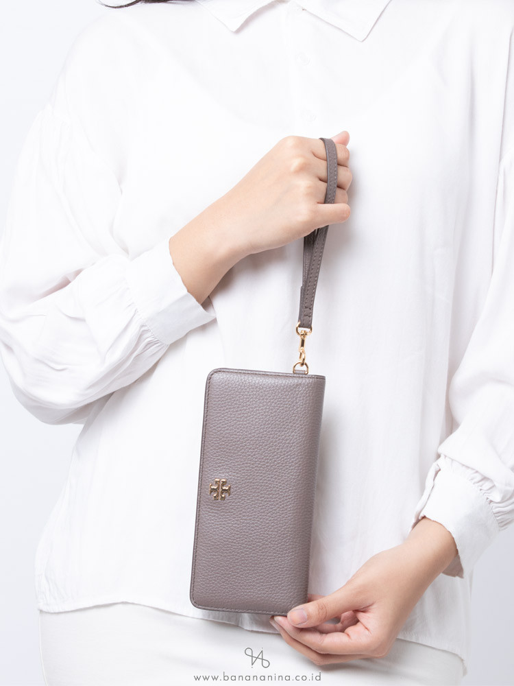 TORY BURCH Carter Slim Envelope Wallet Silver Maple