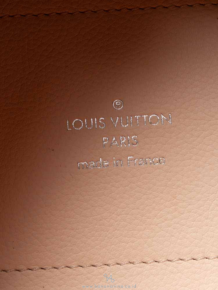 LOUIS VUITTON Mahina Hina PM Cream