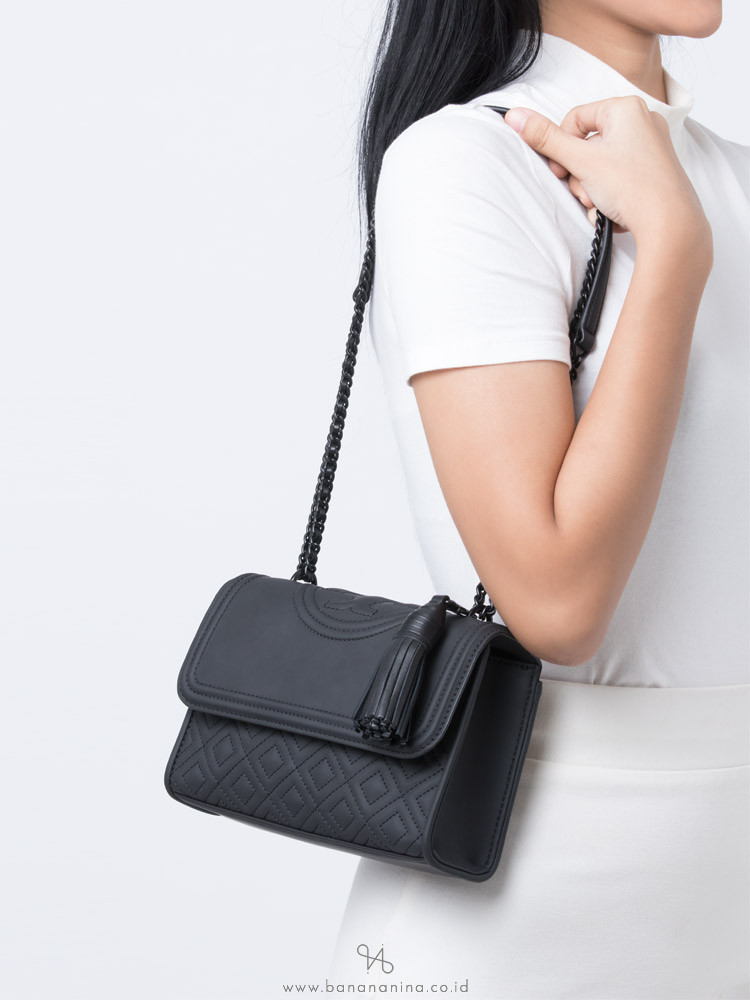 Tory burch fleming matte hot sale small convertible shoulder bag