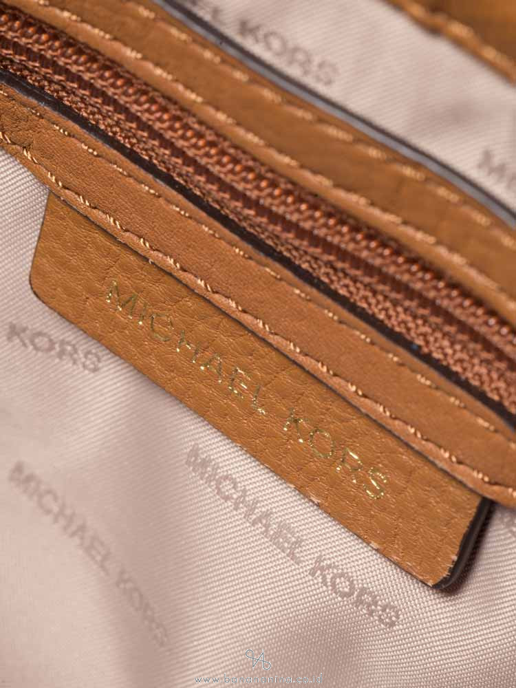 michael kors walnut street