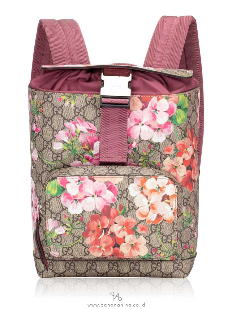 GUCCI GG Supreme Blooms Small Backpack Pink
