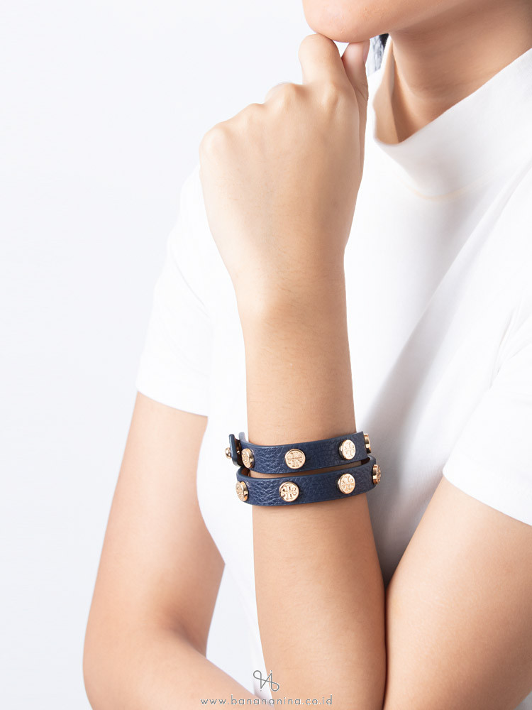 TORY BURCH Leather Logo Stud Double Wrap Bracelet Navy