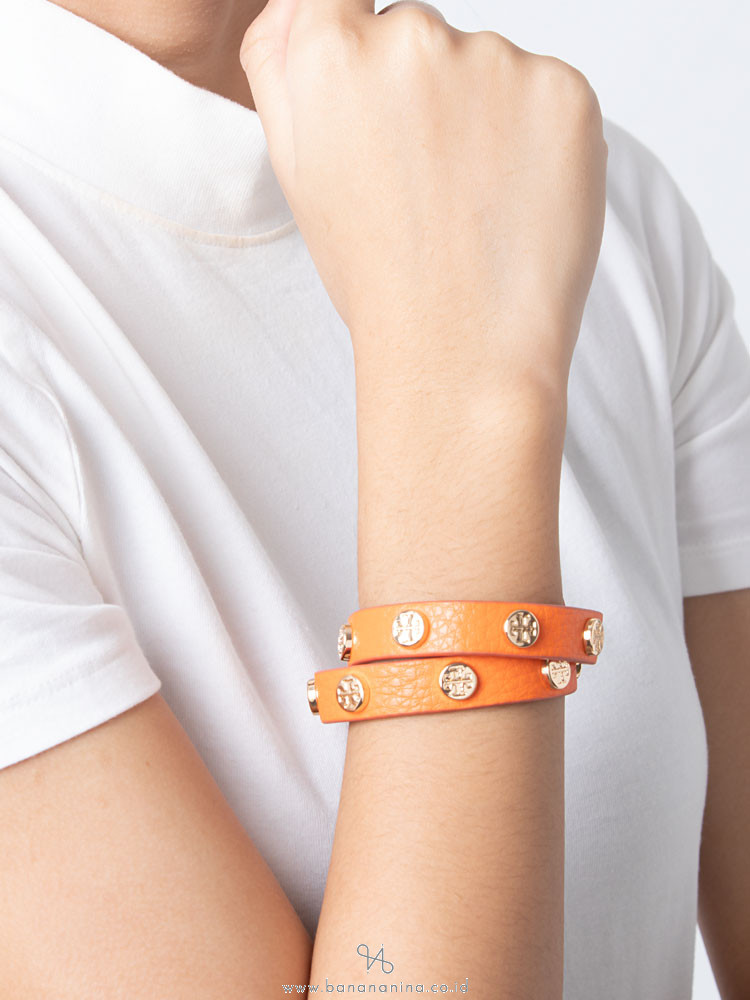 TORY BURCH Leather Logo Stud Double Wrap Bracelet Orange