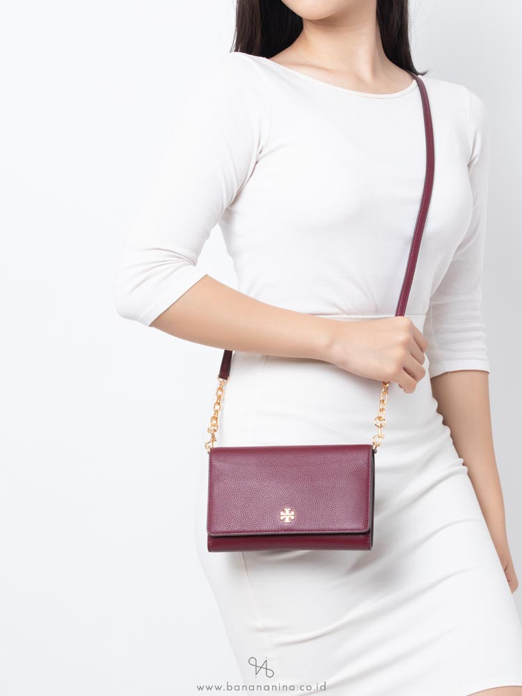 TORY BURCH Carter Chain Wallet Crossbody Imperial Garnet