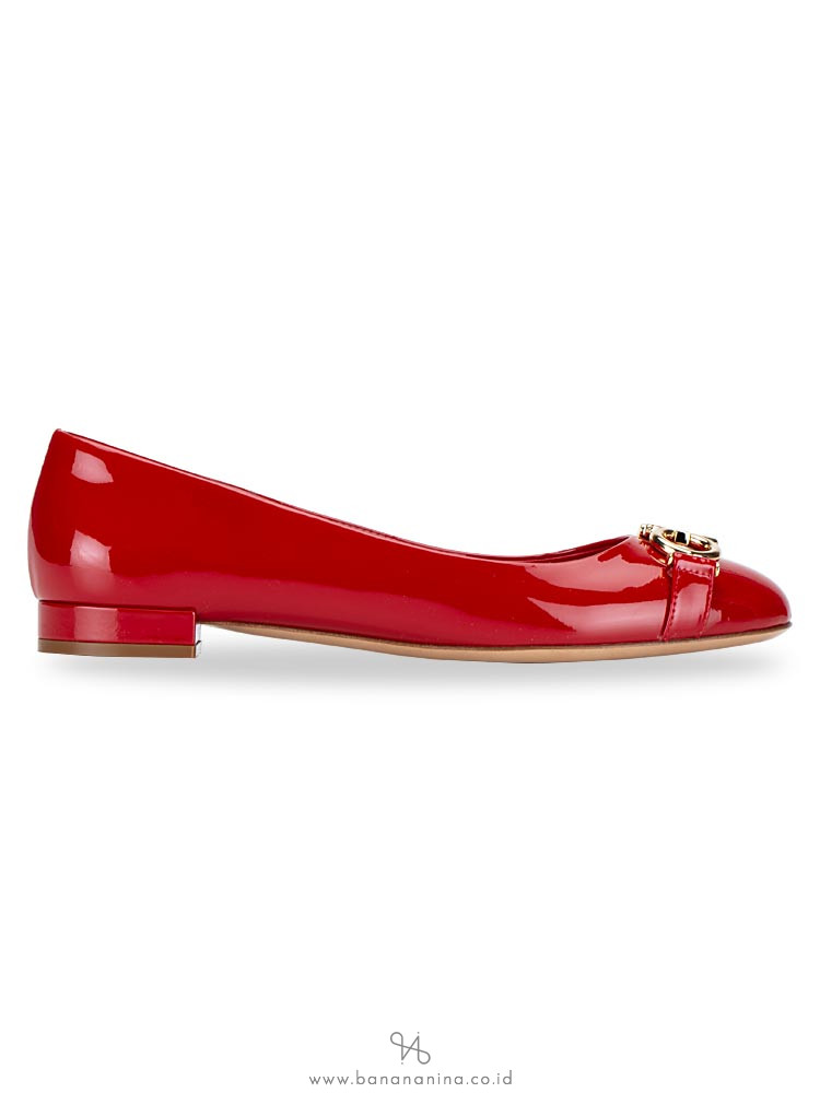 SALVATORE FERRAGAMO Patent Leather Garda 10 Flats Red Sz 5.5