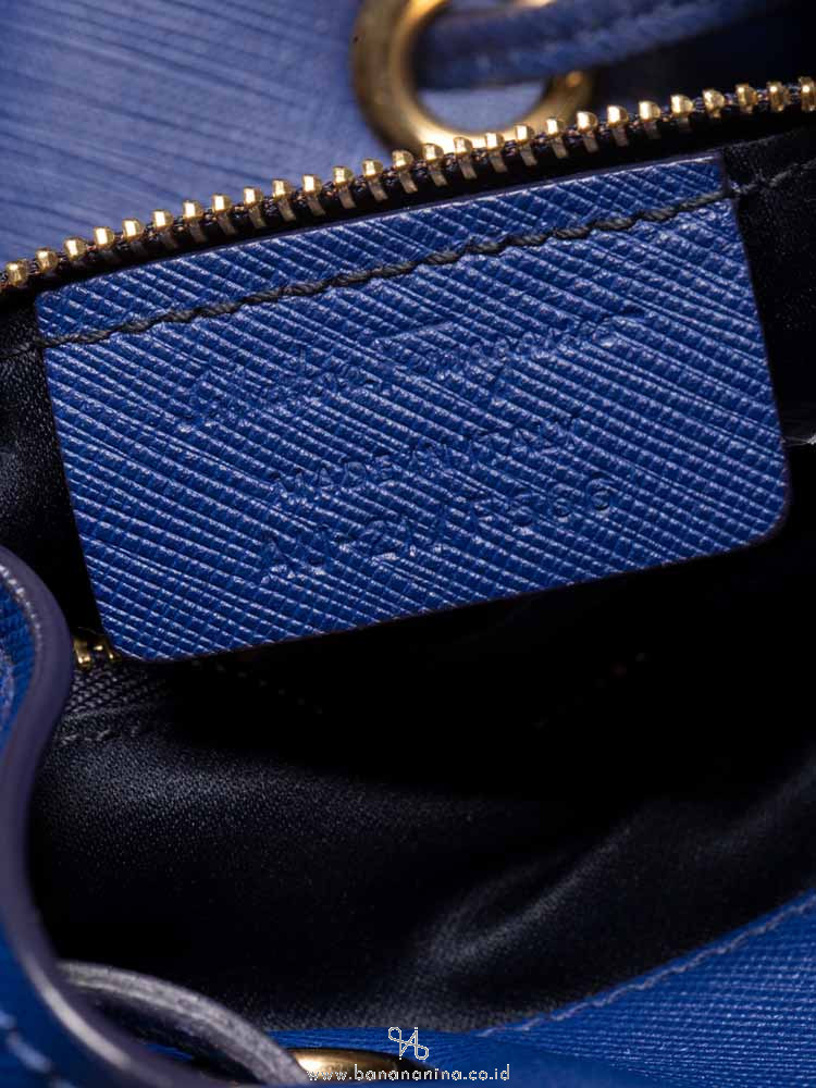SALVATORE FERRAGAMO Mille Bucket Bag Blue