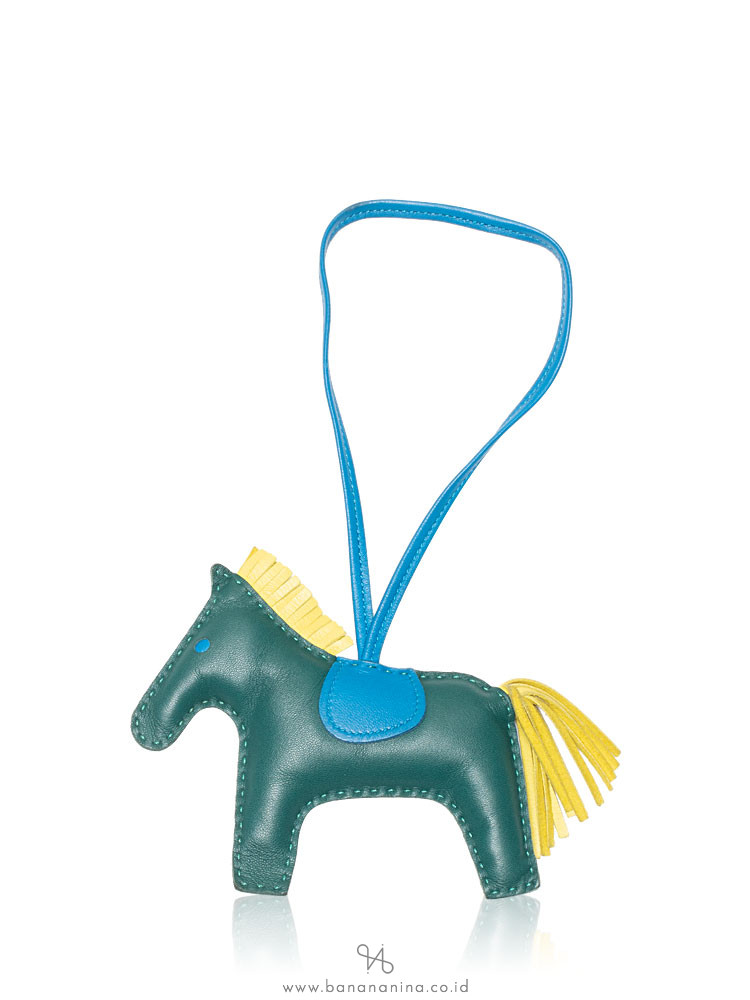 HERMES Gigi Rodeo Horse Charm MM Vert Verone