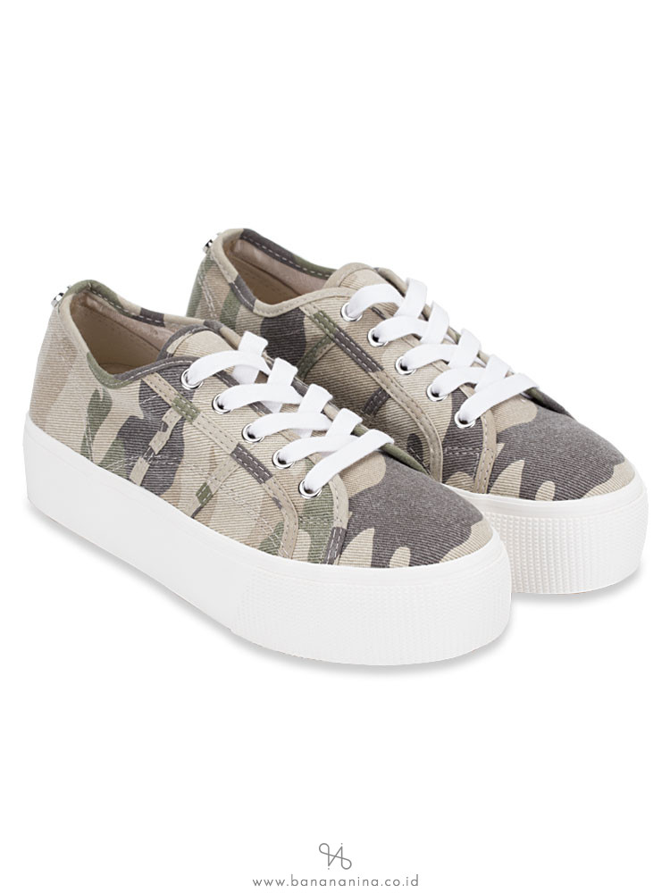 STEVE MADDEN Emmi Platform Sneaker Camoflage Sz 7