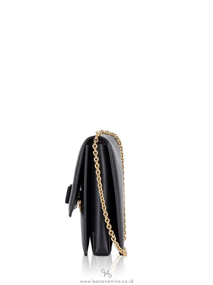 SALVATORE FERRAGAMO Ginny Vara Large Flap Bag Nero