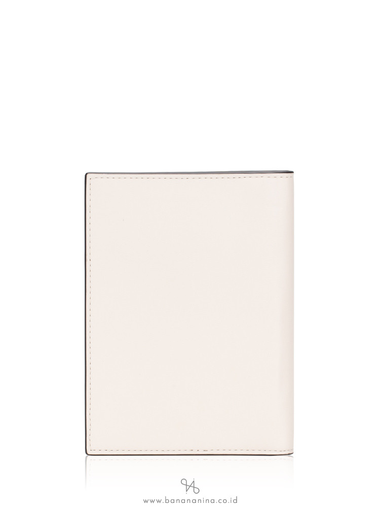 COACH 73082 Vintage Coach Motif Passport Case Chalk Multi