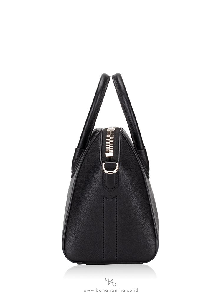 GIVENCHY Sugar Goatskin Mini Antigona Black
