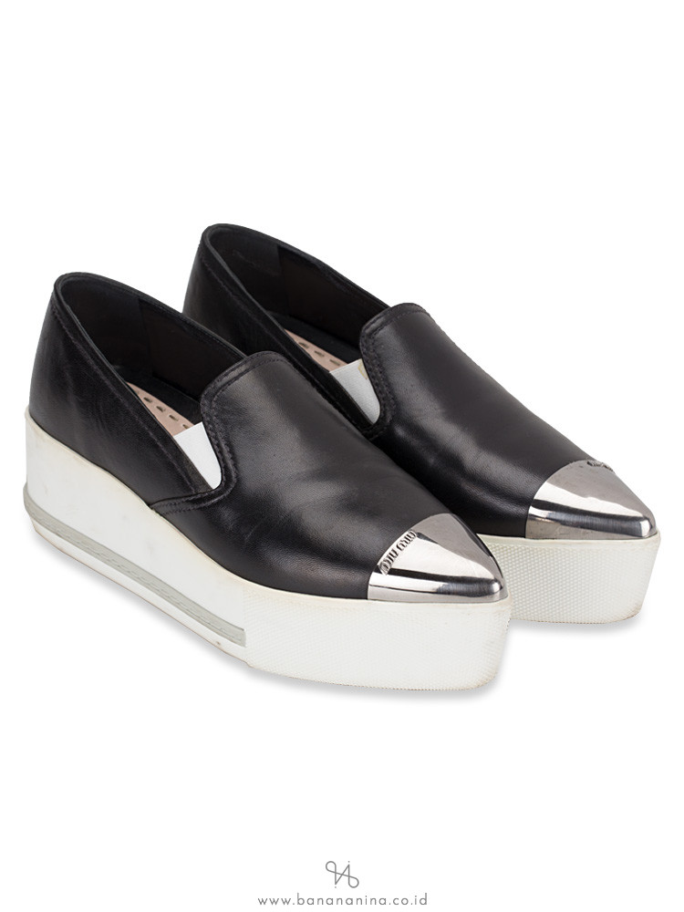 MIU MIU Nappa Pointed Cap Toe Platform Sneakers Black Sz 34.5