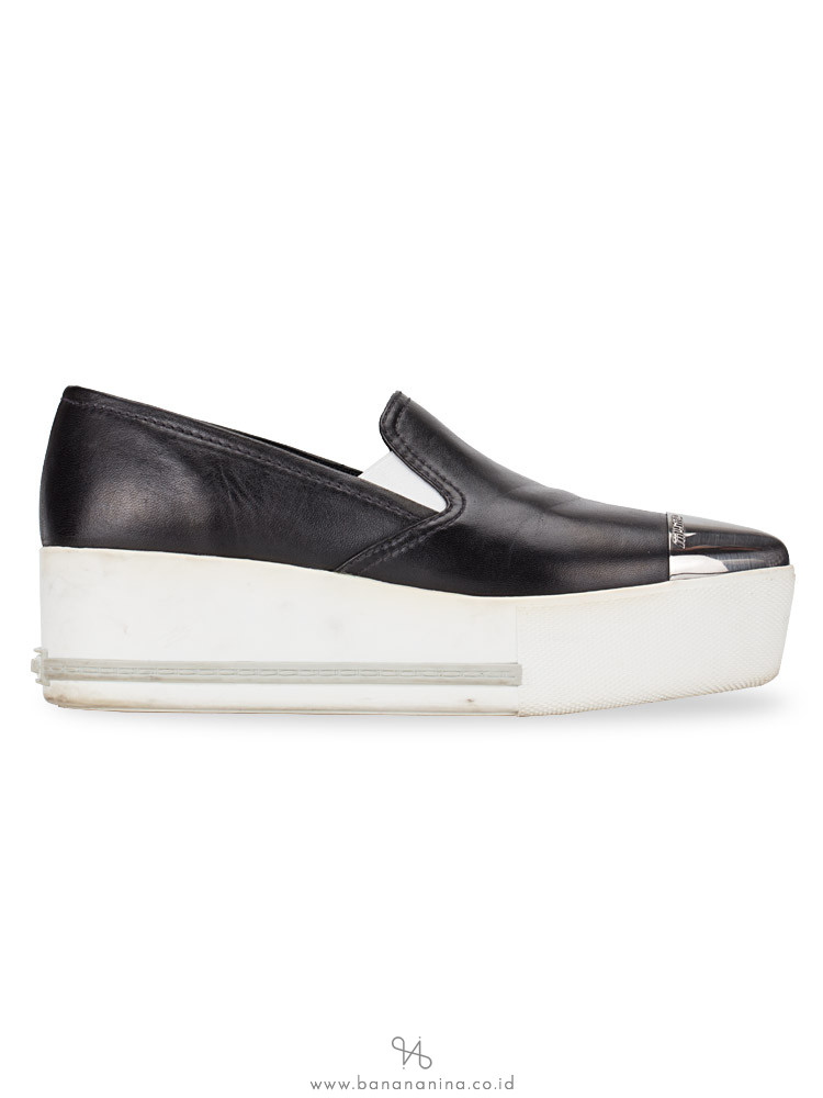 MIU MIU Nappa Pointed Cap Toe Platform Sneakers Black Sz 34.5