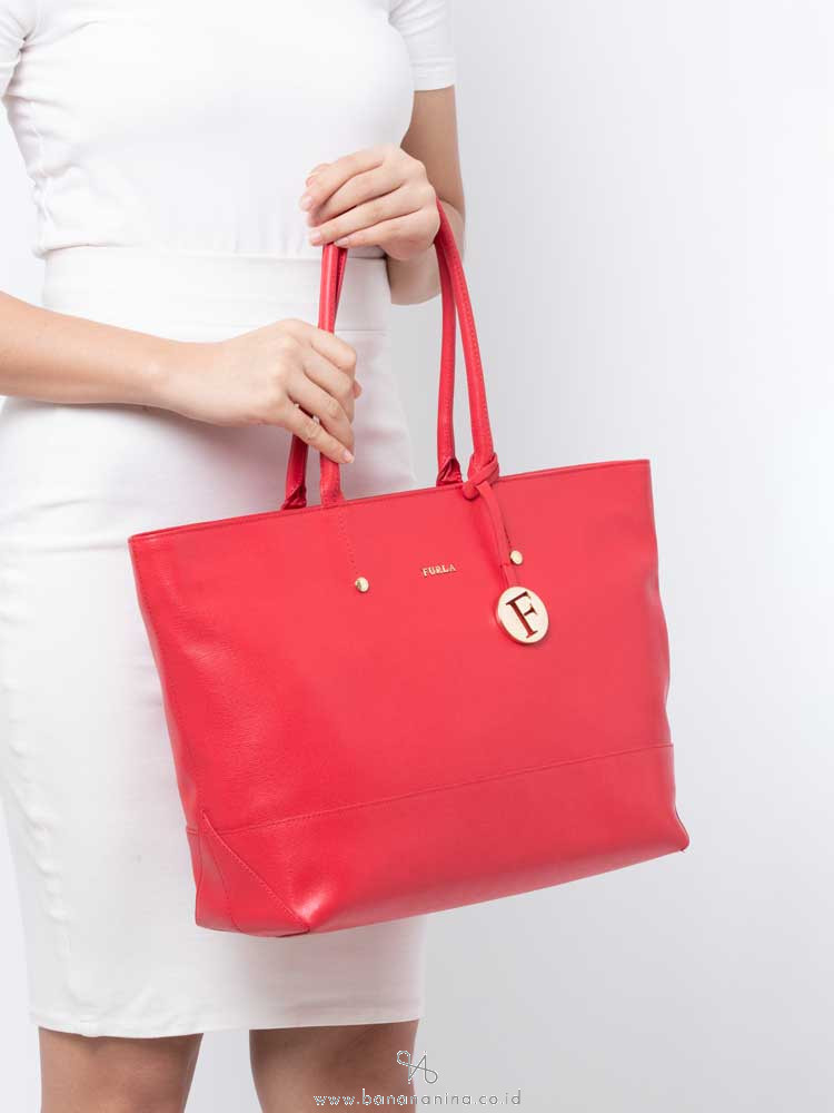 FURLA Melissa Medium East West Tote Red