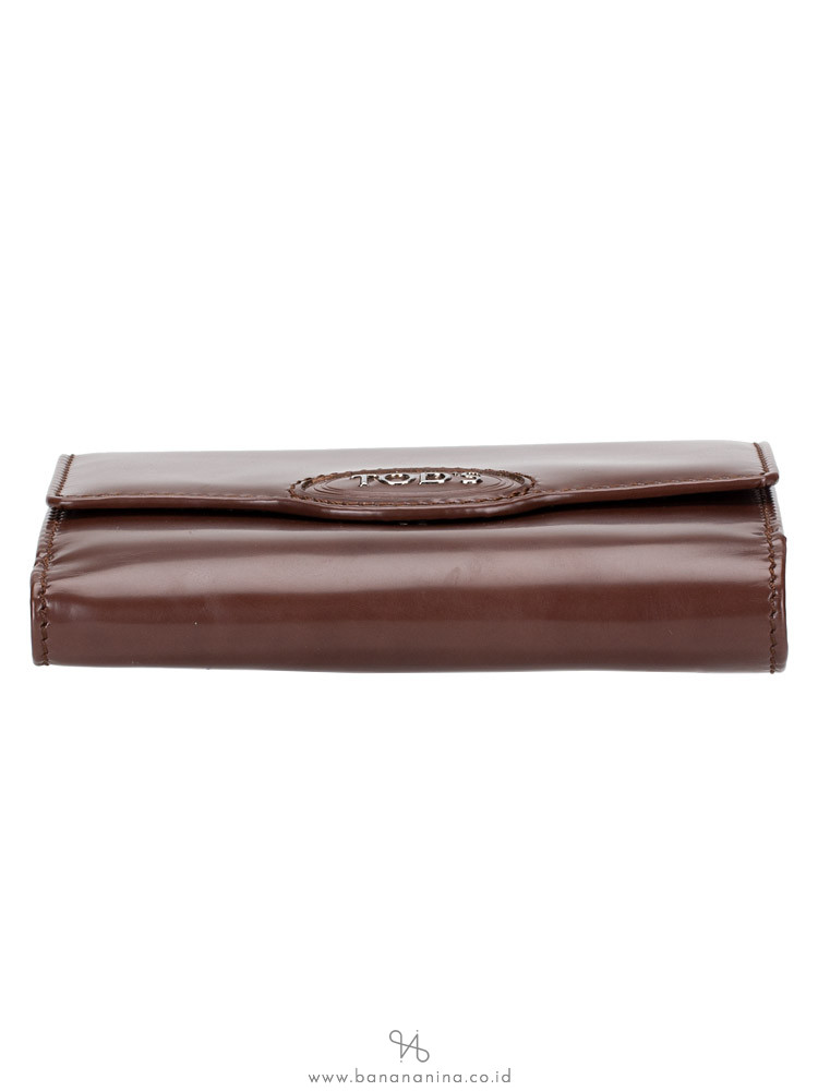TOD'S Patent Leather Bi-Fold Wallet Brown