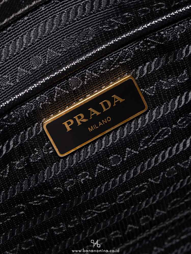 PRADA BN2274 Saffiano Lux Double Zip Tote Nero