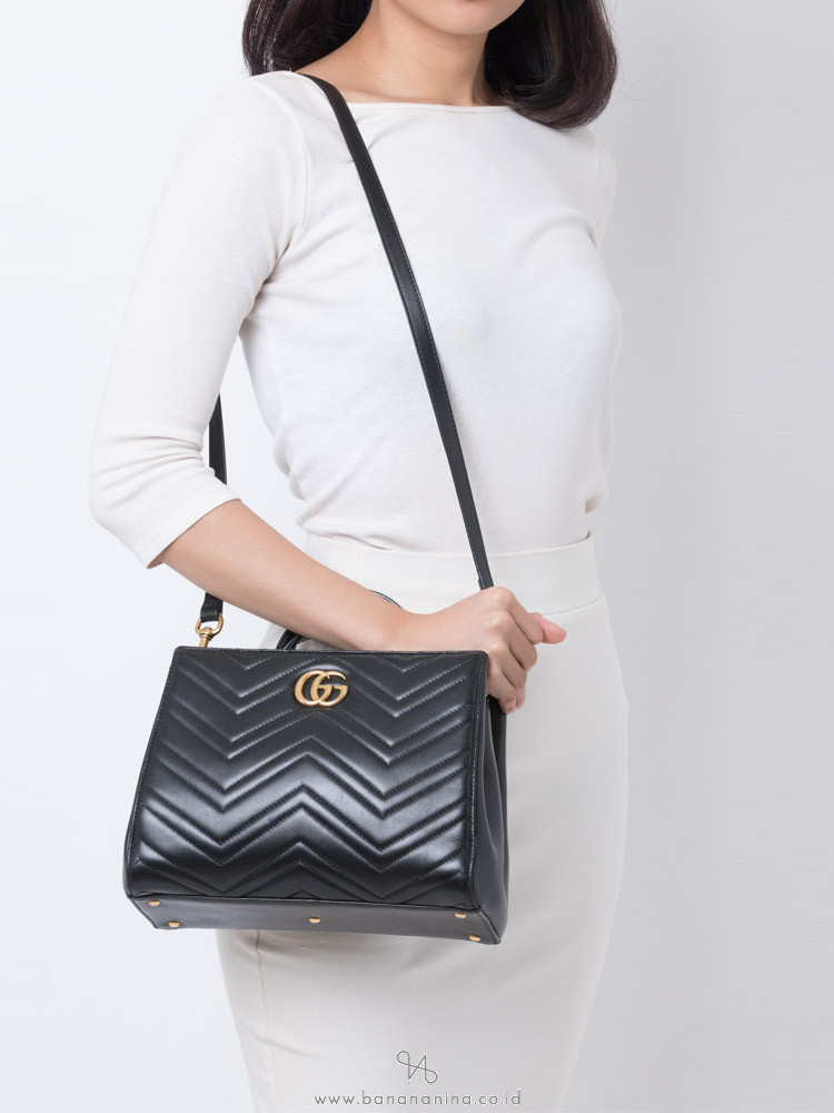 GUCCI GG Marmont Matelasse Small Top Handle Bag Black
