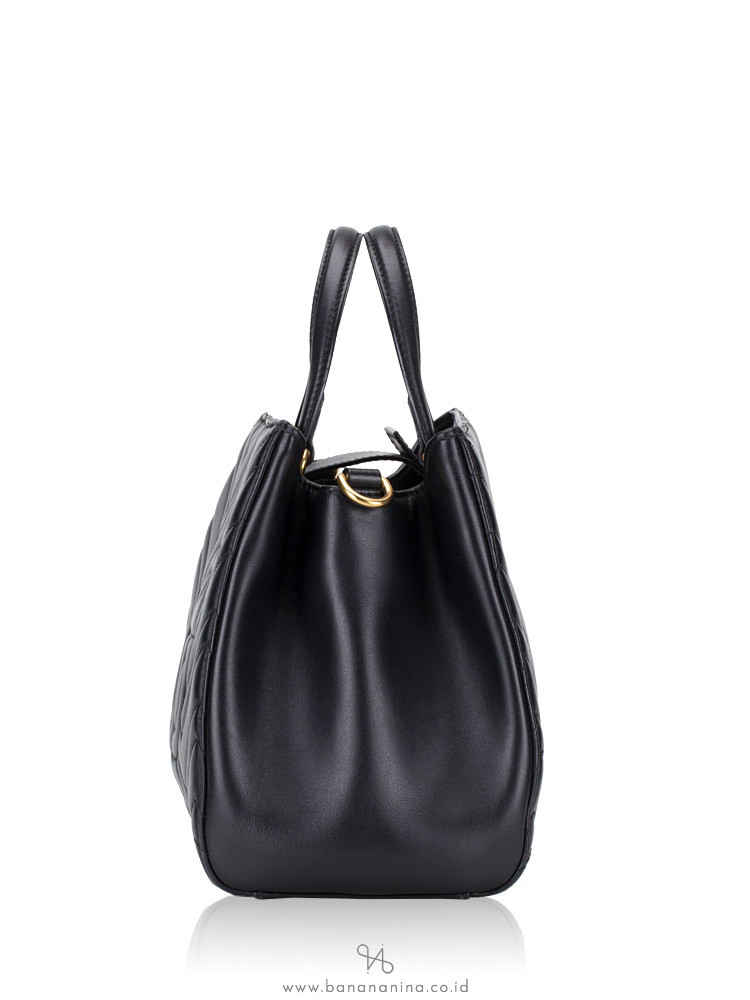 GUCCI GG Marmont Matelasse Small Top Handle Bag Black