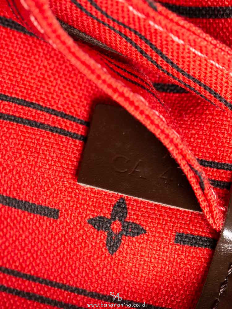 LOUIS VUITTON Damier Ebene Neverfull MM