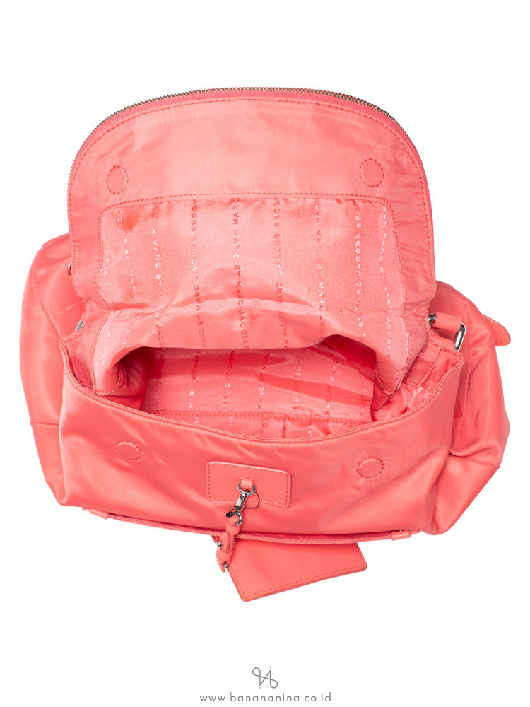 MARC JACOBS Preppy Nylon Sasha Crossbody Coral