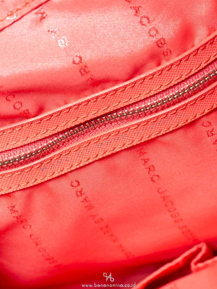 MARC JACOBS Preppy Nylon Sasha Crossbody Coral
