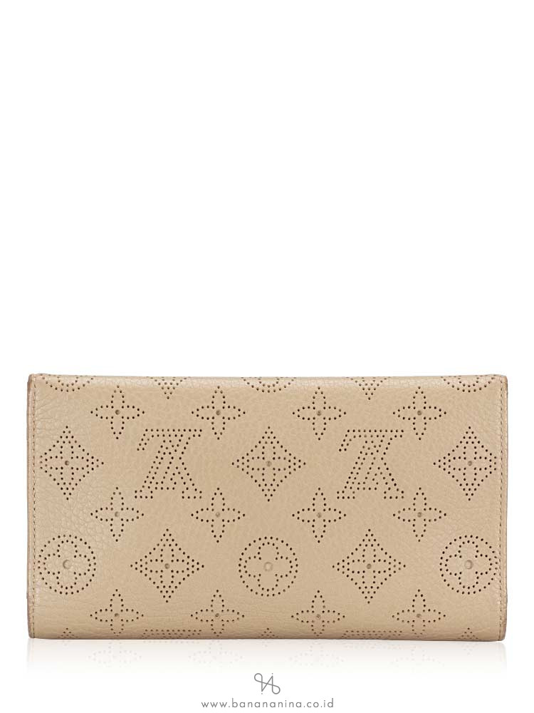 LOUIS VUITTON Monogram Mahina Amelia Beige