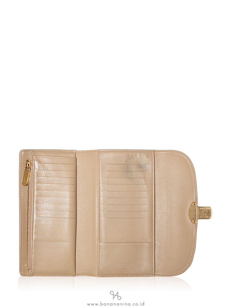 LOUIS VUITTON Monogram Mahina Amelia Beige