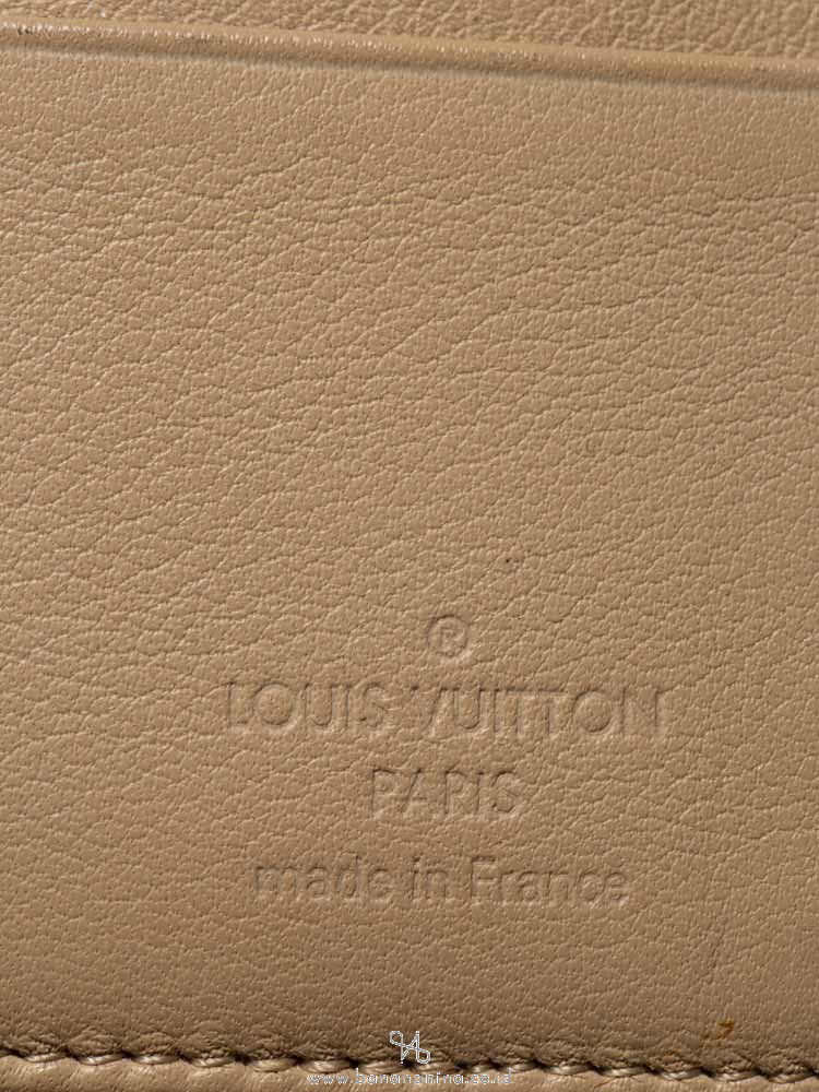 LOUIS VUITTON Monogram Mahina Amelia Beige