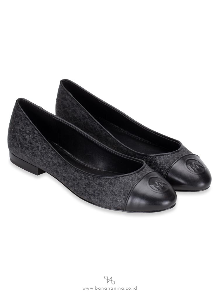 MICHAEL KORS Signature Dylyn Slip On Ballet Black Sz 7.5
