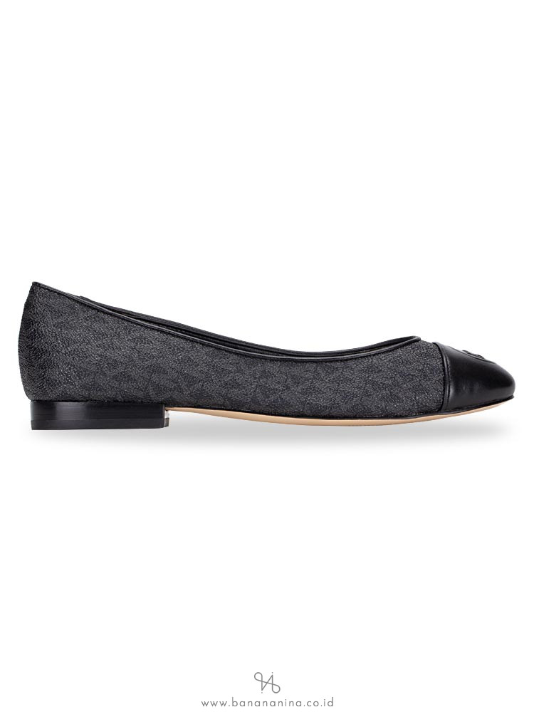 MICHAEL KORS Signature Dylyn Slip On Ballet Black Sz 7.5