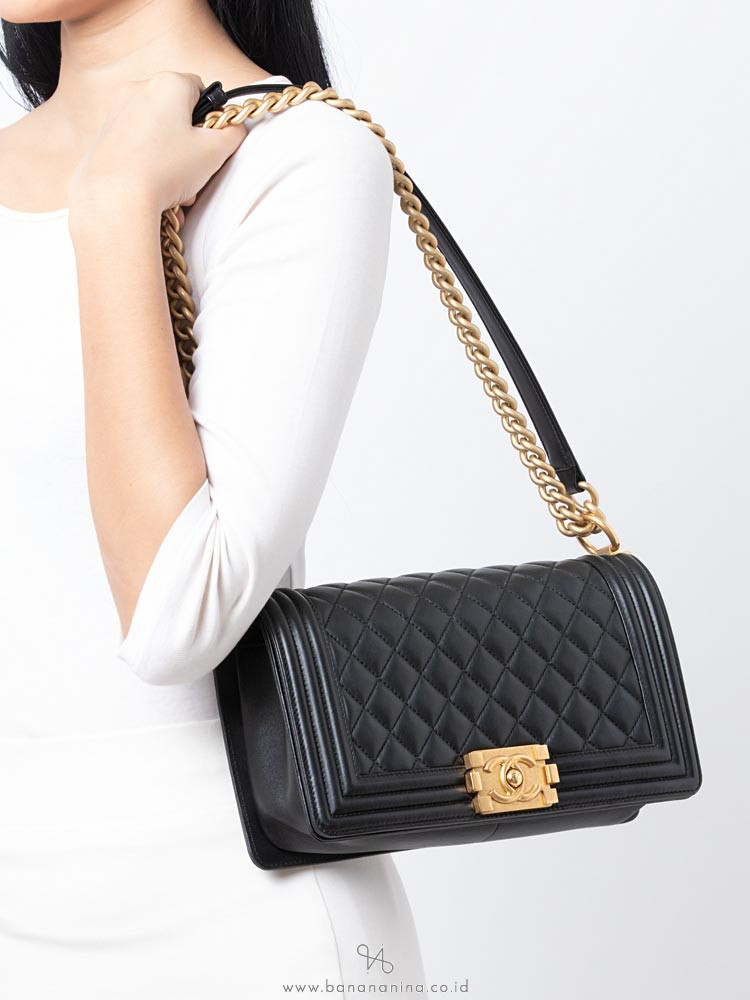 CHANEL Lambskin Old Medium Boy Flap Bag Black