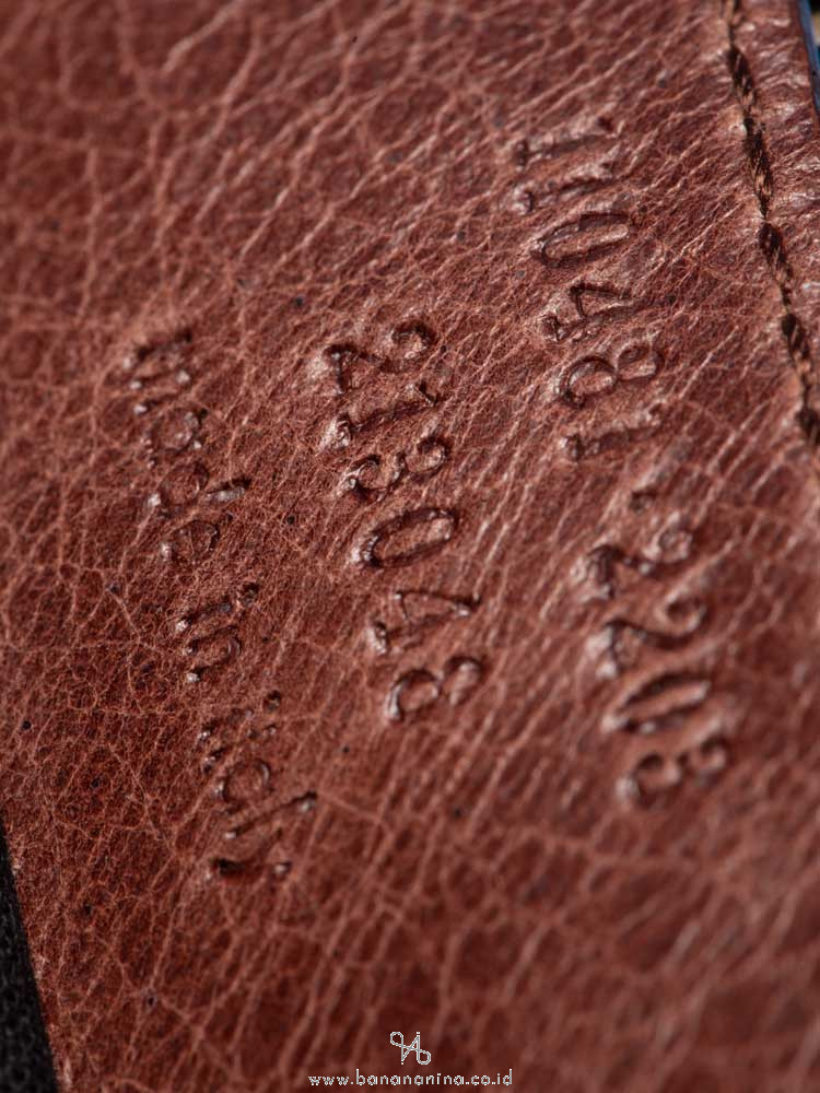 BALENCIAGA Classic Toilette Makeup Clutch Toffee