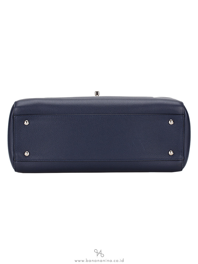 CHANEL Caviar Neo Executive Small Shopper Navy