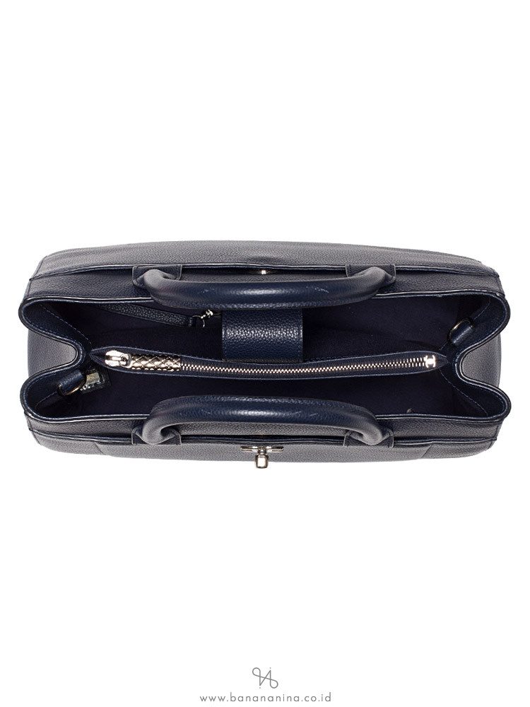 CHANEL Caviar Neo Executive Small Shopper Navy