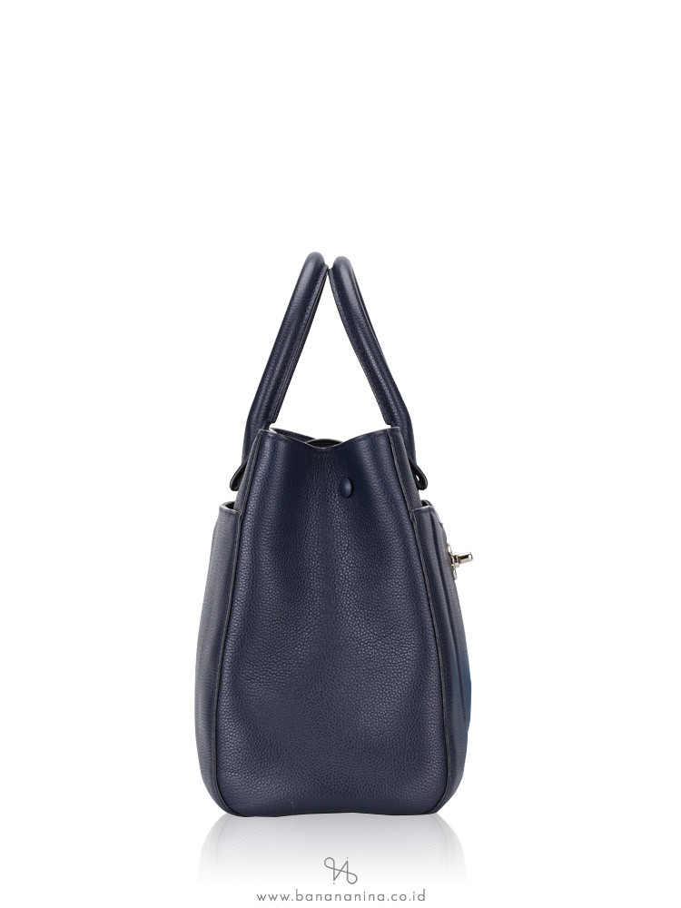 CHANEL Caviar Neo Executive Small Shopper Navy