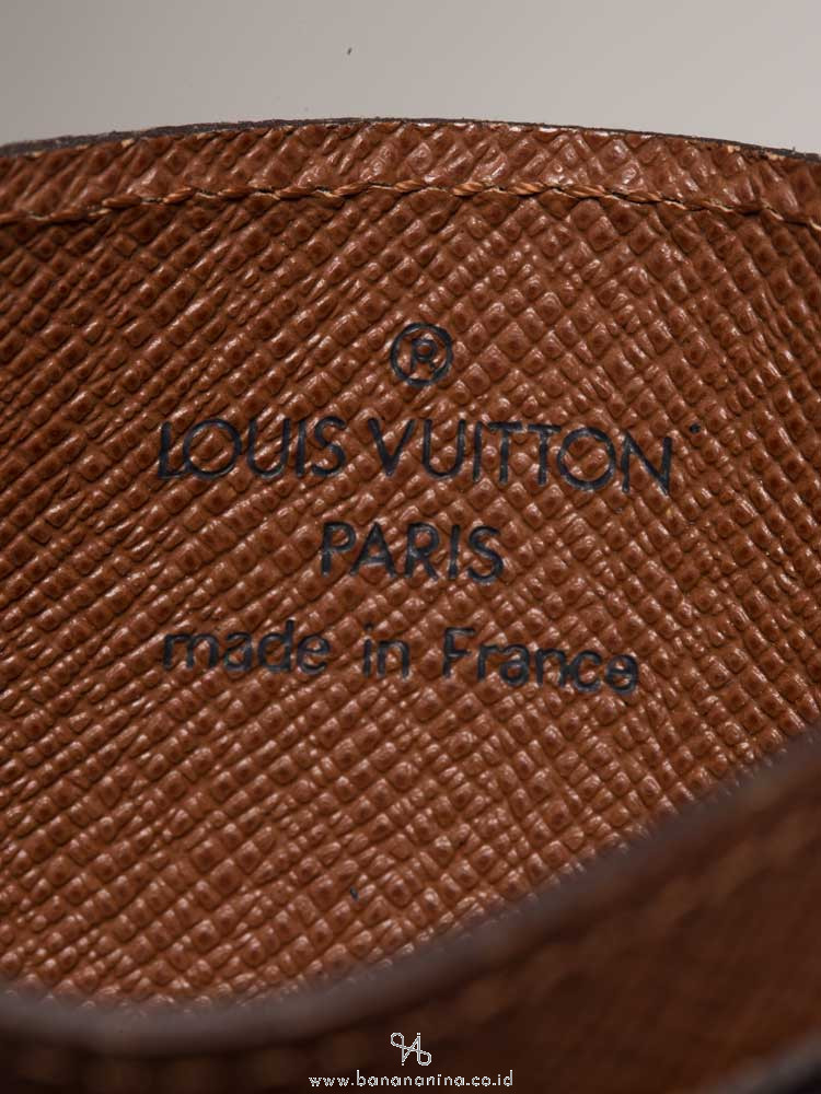 LOUIS VUITTON Monogram Card Holder