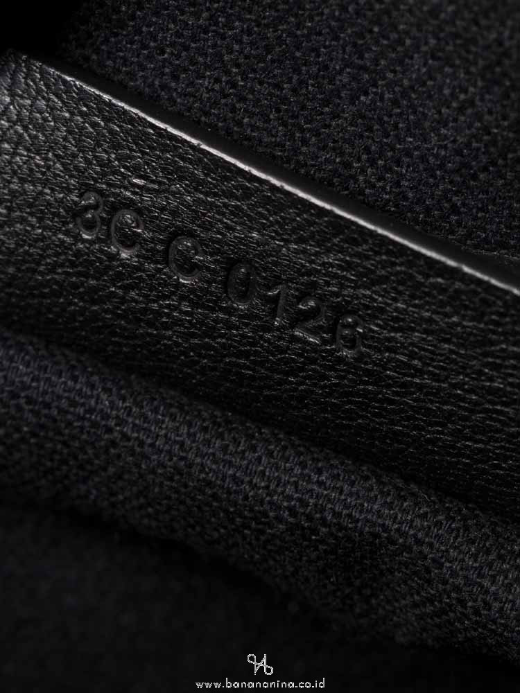 GIVENCHY Sugar Goatskin Mini Antigona Black