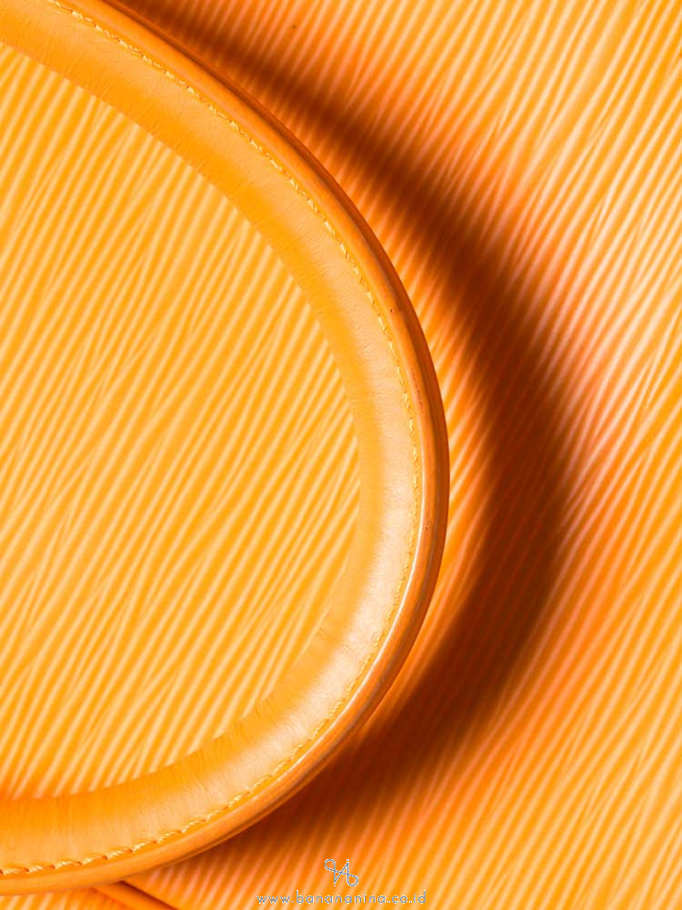 LOUIS VUITTON Epi Salabha Mandarin